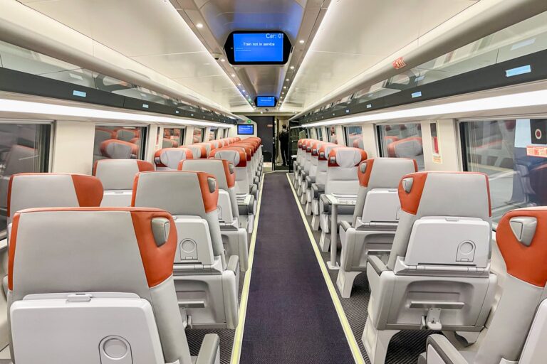 Read more about the article Amtrak’s new Acela trains clear key hurdle
