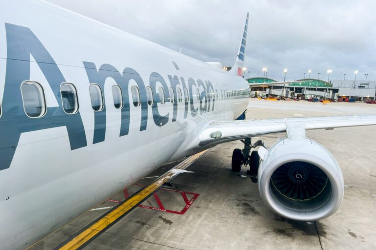 Read more about the article Chasing American Airlines elite status? Here are 15 ways to earn Loyalty Points