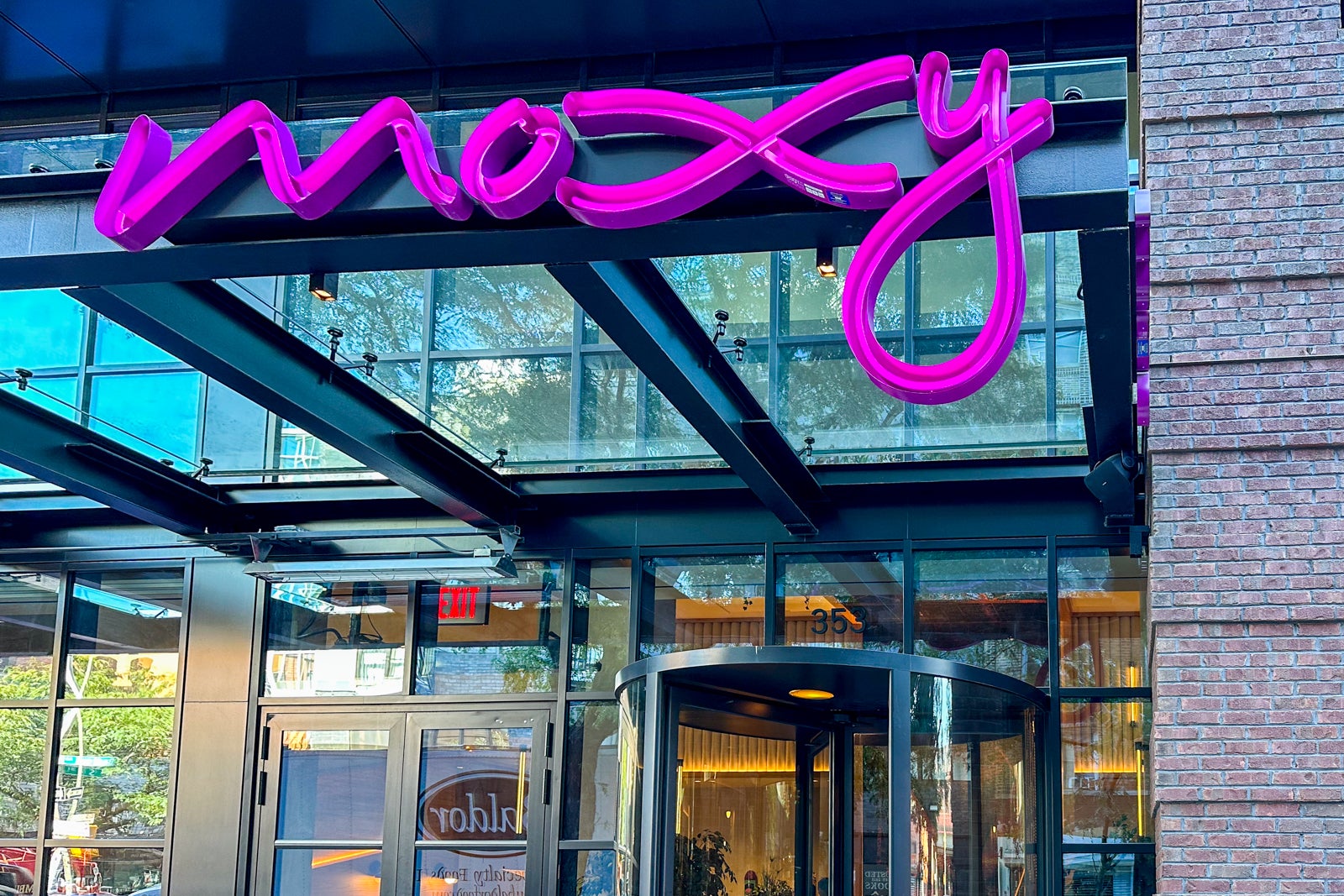 You are currently viewing Earn 3,000 bonus Marriott Bonvoy points at UK and European Moxy hotels