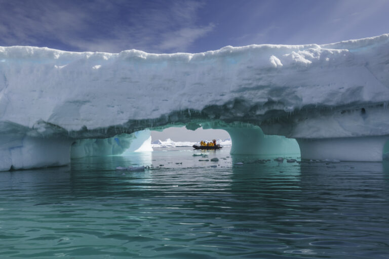 Read more about the article 19 Best Things to Do in Antarctica In 2024