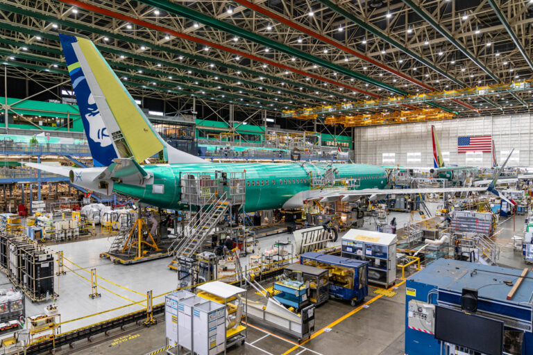 Read more about the article FAA to probe Boeing over quality control after latest MAX accident
