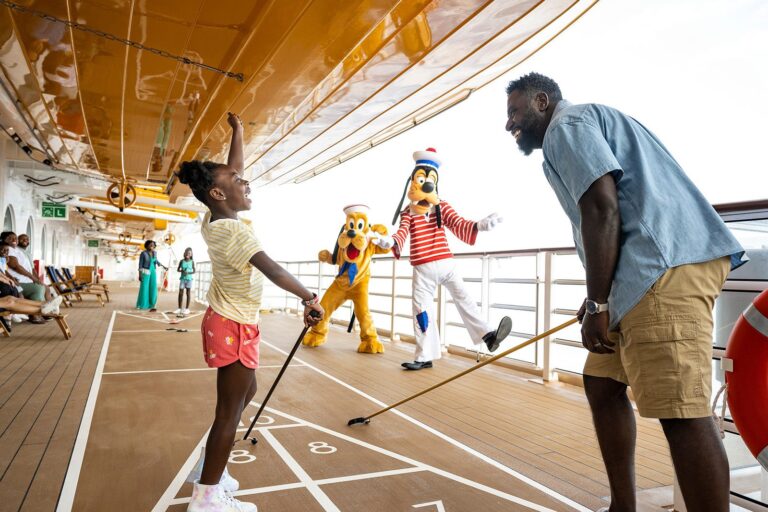 Read more about the article How much does a Disney cruise cost? We have answers