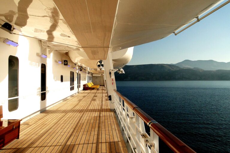 Read more about the article 10 things you should never buy on a cruise ship (or in port)