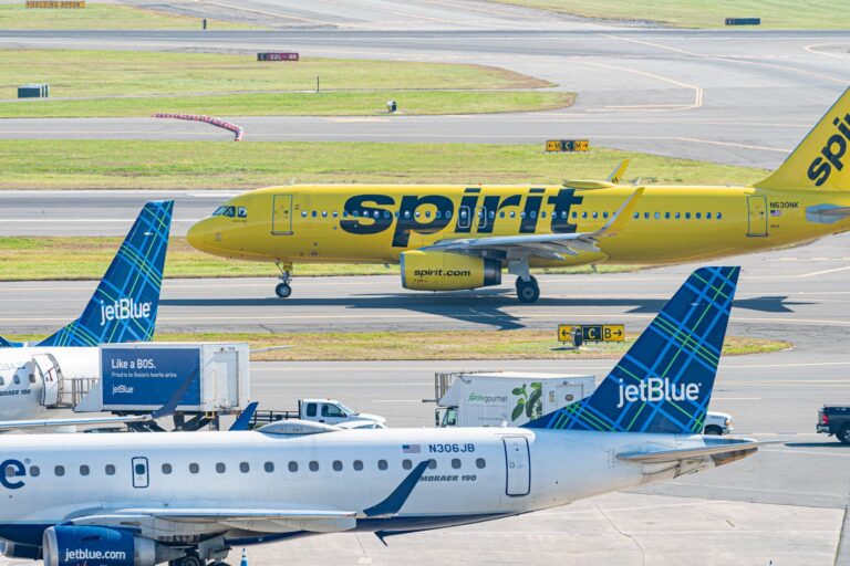 Read more about the article JetBlue and Spirit will appeal court decision blocking them merging