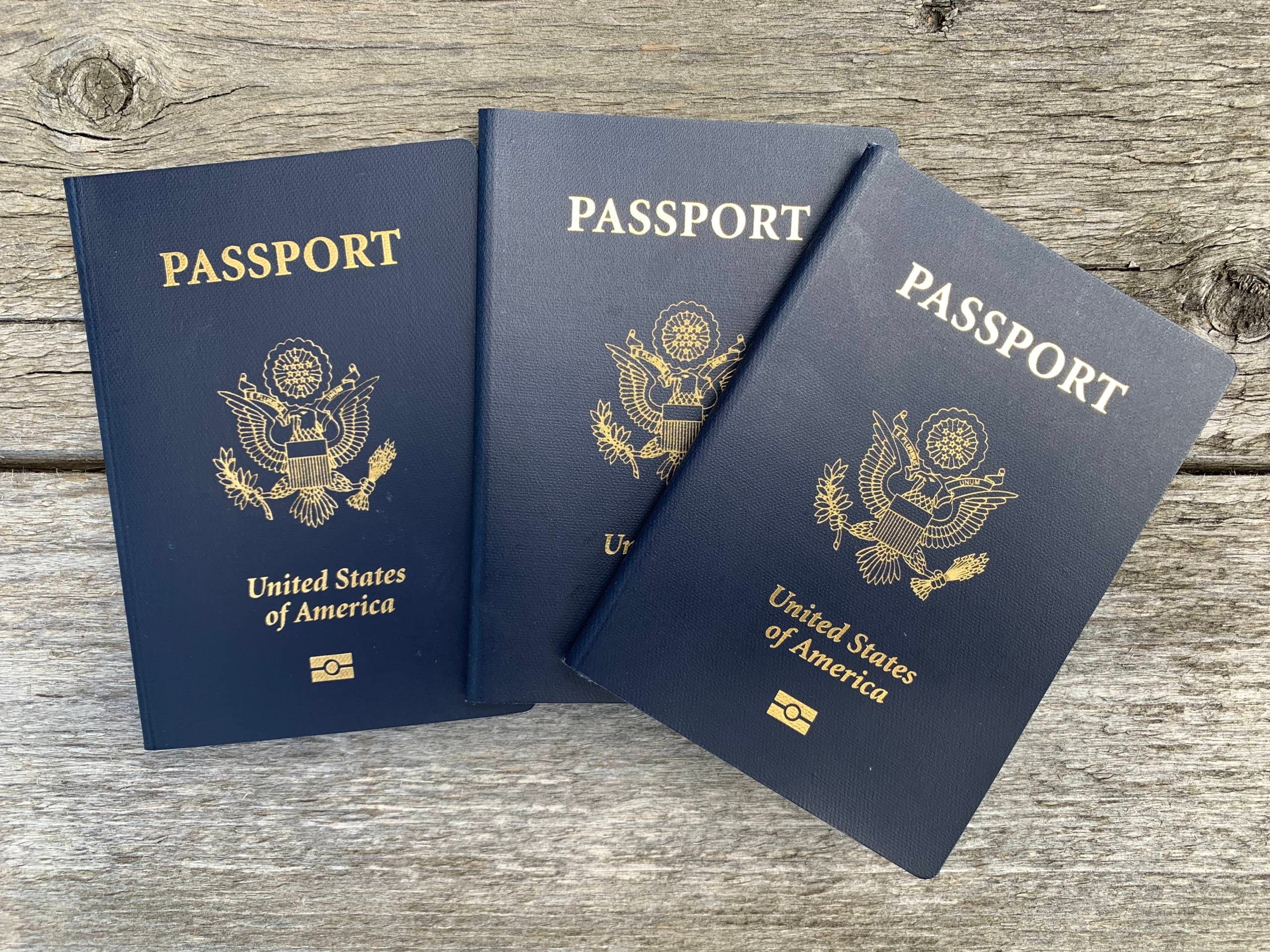 You are currently viewing When and how to renew your passport according the US State department