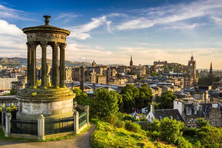 Read more about the article 23 Best Things To Do in Edinburgh, Scotland