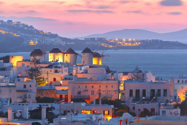Read more about the article 22 Best Things to Do in Mykonos In 2024
