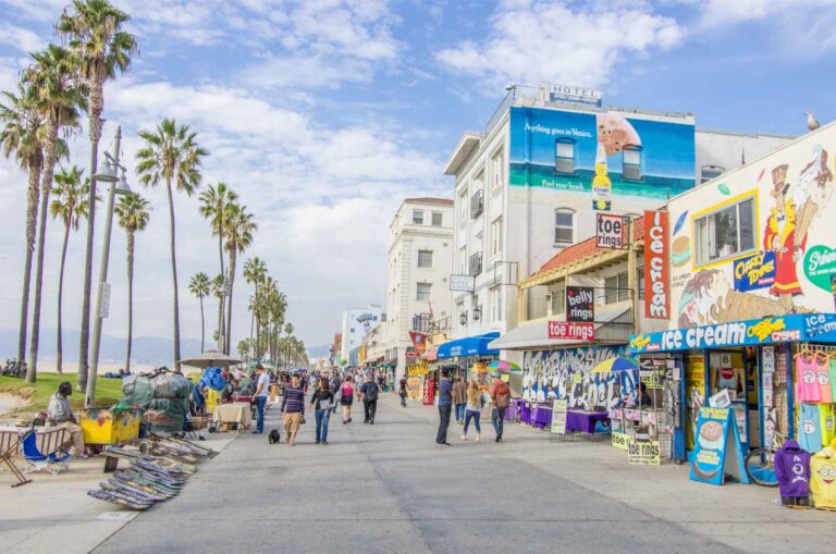 Read more about the article 18 Incredible Things to Do in Venice Beach, California in 2024