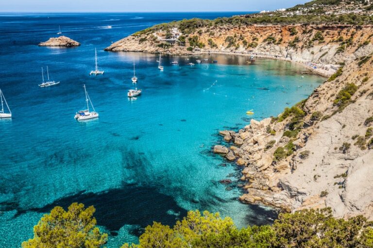 Read more about the article Fly to Ibiza with round-trip fares under $500