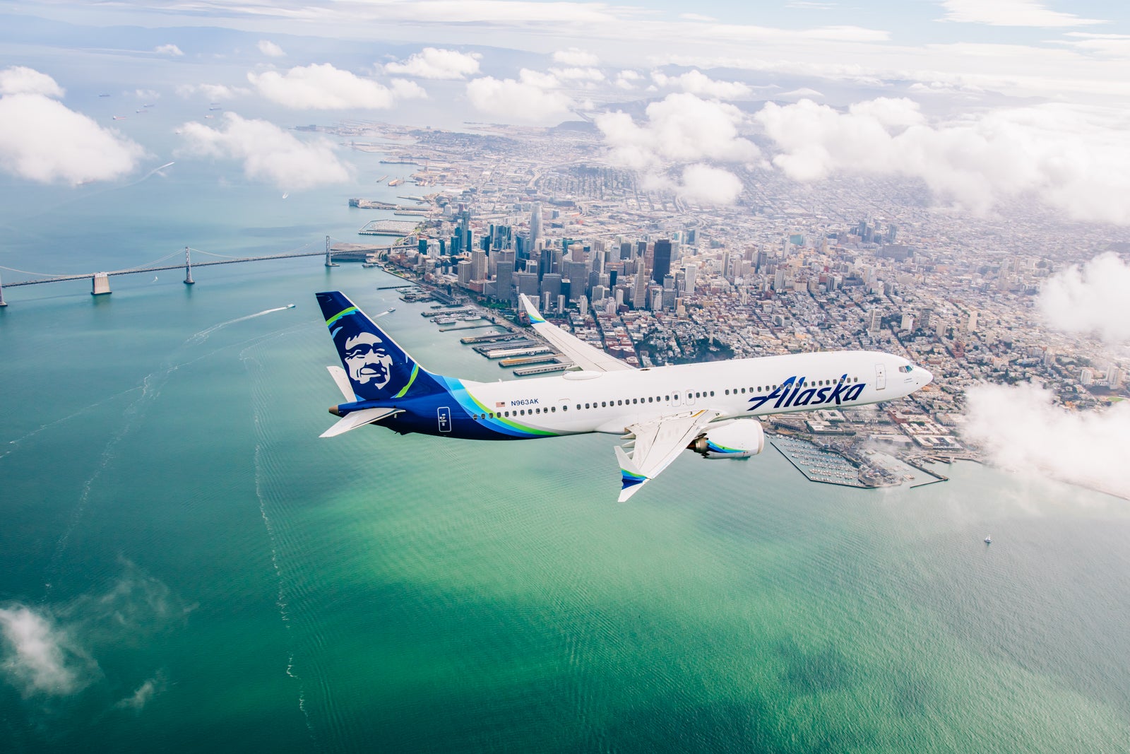 You are currently viewing Alaska Airlines MVP elite status: What it is and how to earn it