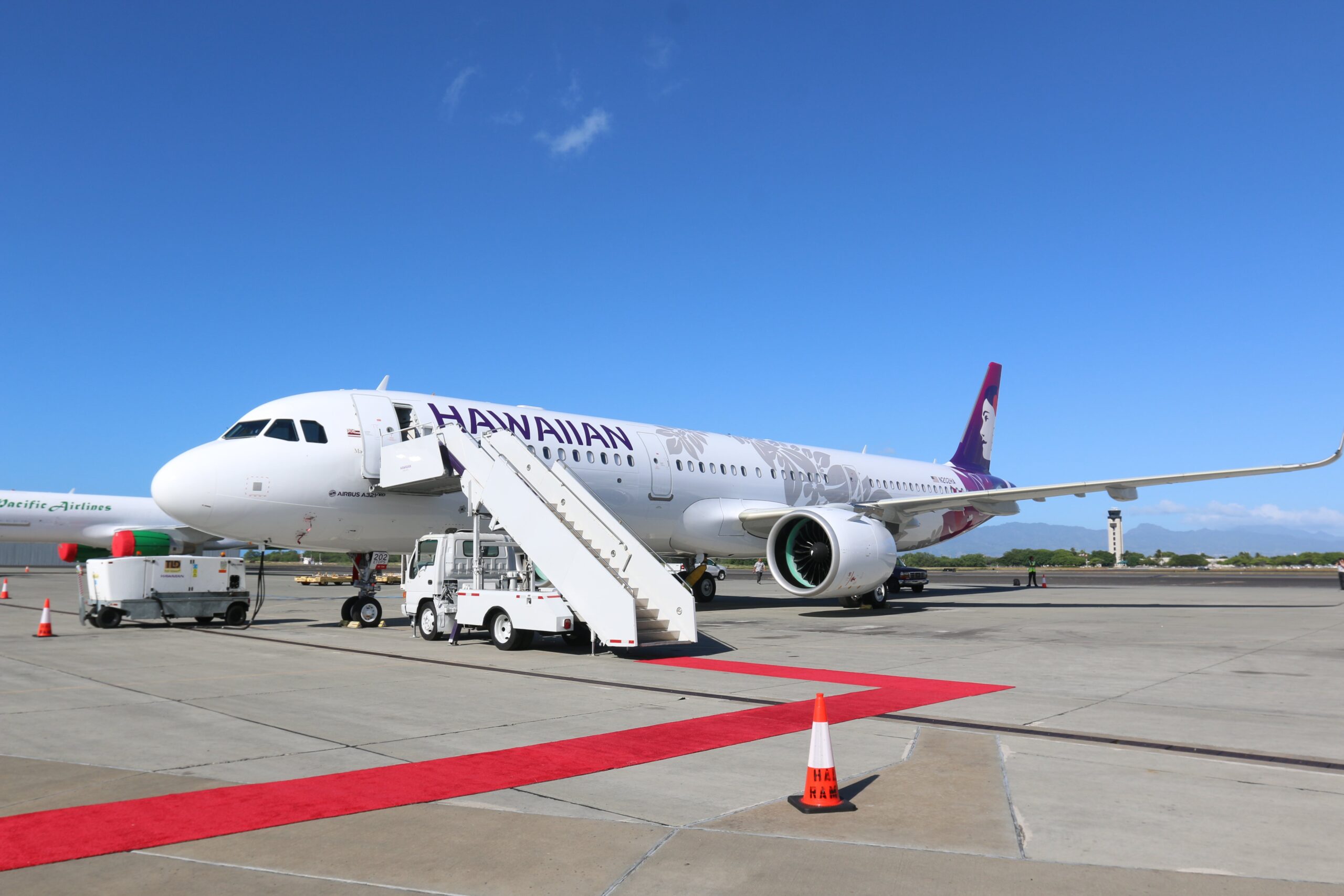 You are currently viewing Hawaiian Airlines adds Starlink Wi-Fi to its jets