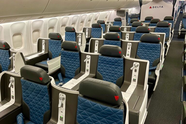 Read more about the article How to get upgraded on your Delta flight