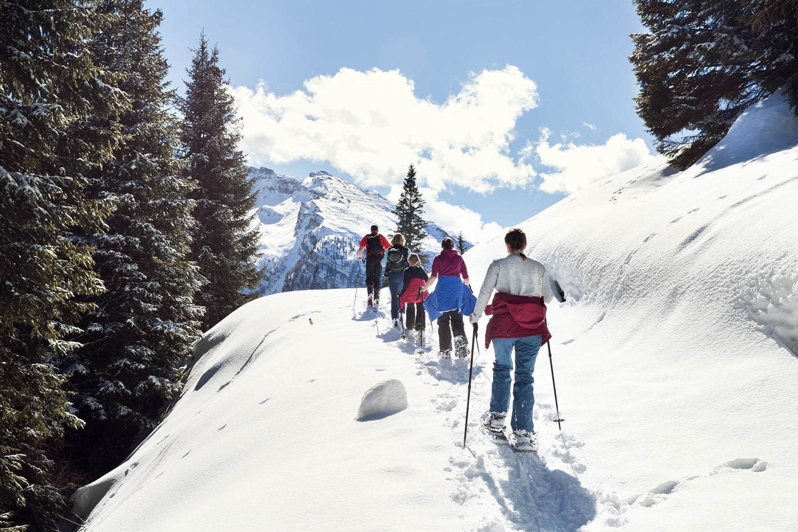 You are currently viewing How to enjoy a ski resort vacation without hitting the slopes