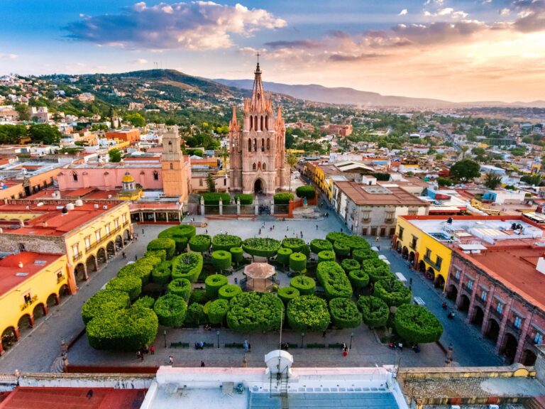 Read more about the article Fly nonstop to San Miguel de Allende from Chicago, Dallas and Houston from $234