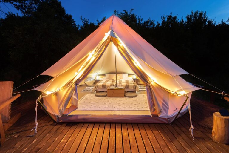 Read more about the article Glamping in Ontario: 14 Best Luxury Camping Sites To Visit In 2024