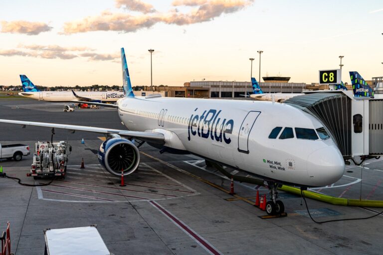 Read more about the article JetBlue appoints industry vet and returning executive as new president