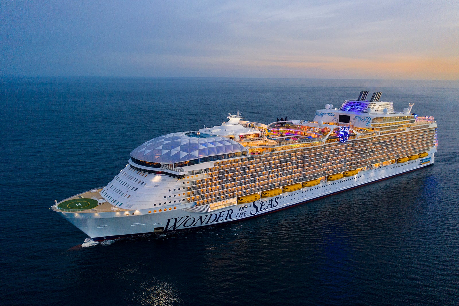 You are currently viewing Yet another giant Royal Caribbean ship is switching to short cruises