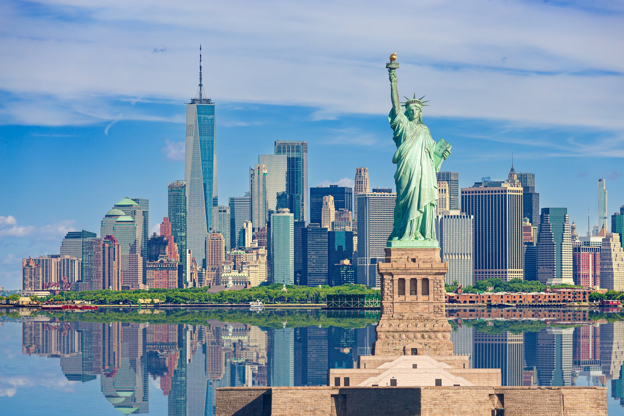 You are currently viewing Cheap round-trip flights to New York starting at $399 for business class and $137 for economy