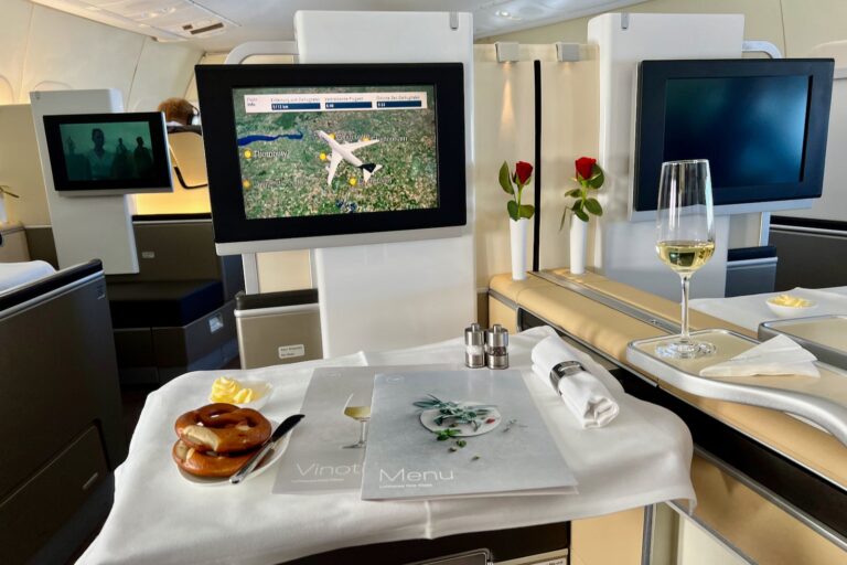 Read more about the article How to book Lufthansa first class with points and miles