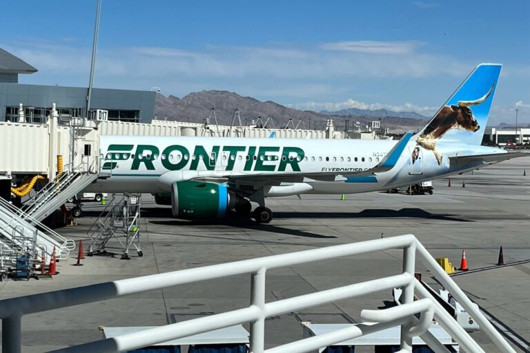 Read more about the article Frontier’s newest add-on option features an empty middle seat