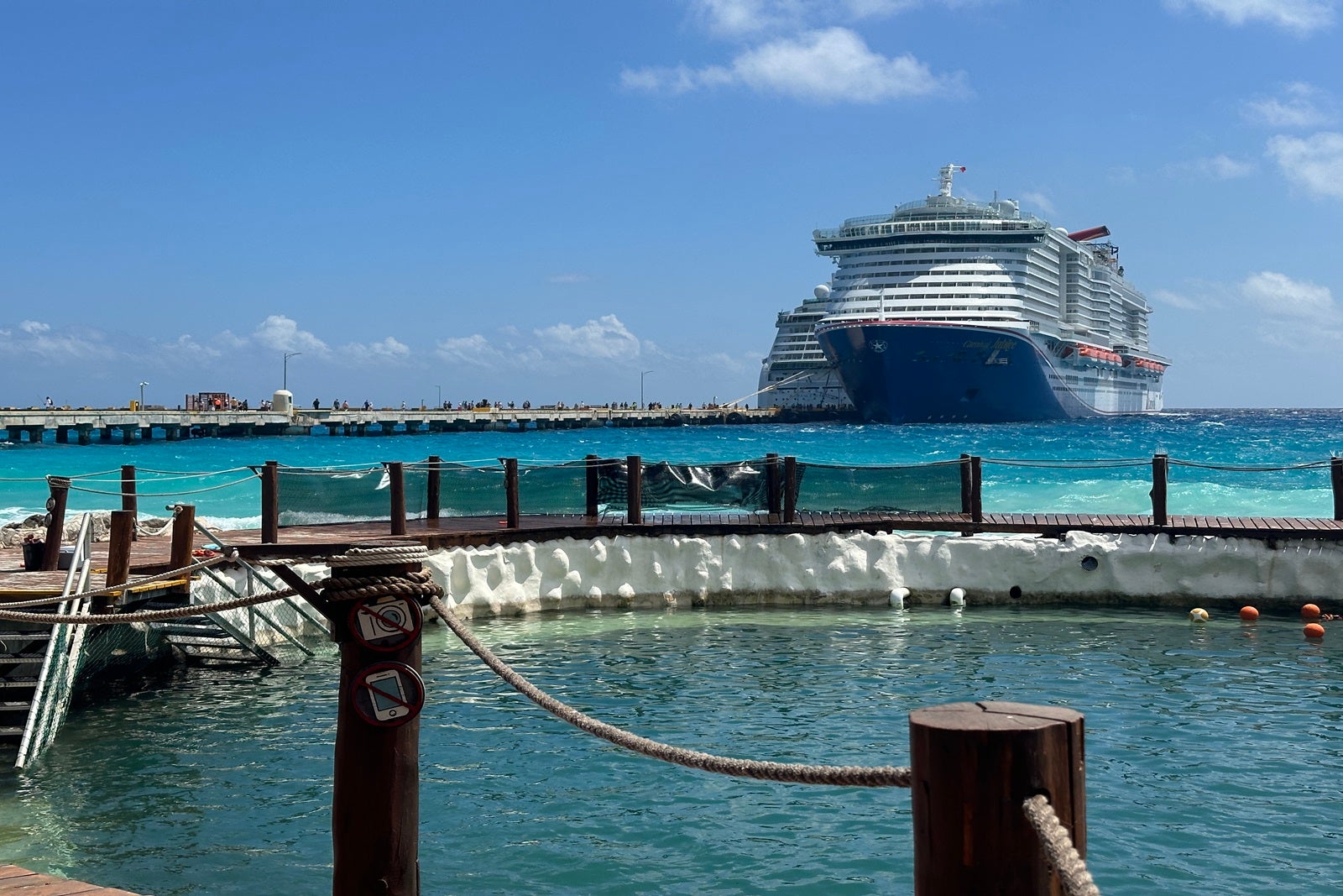 You are currently viewing Carnival Jubilee ship review: A complete cruise guide