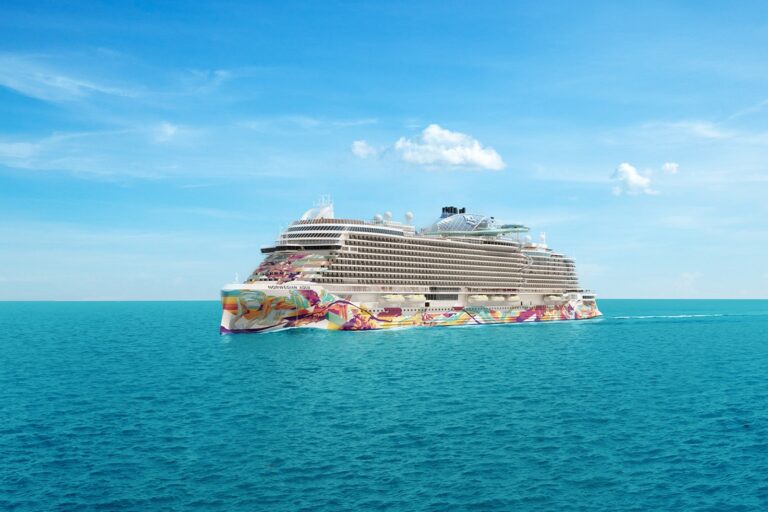 Read more about the article Norwegian Cruise Line reveals new onboard dining, including first Thai restaurant at sea