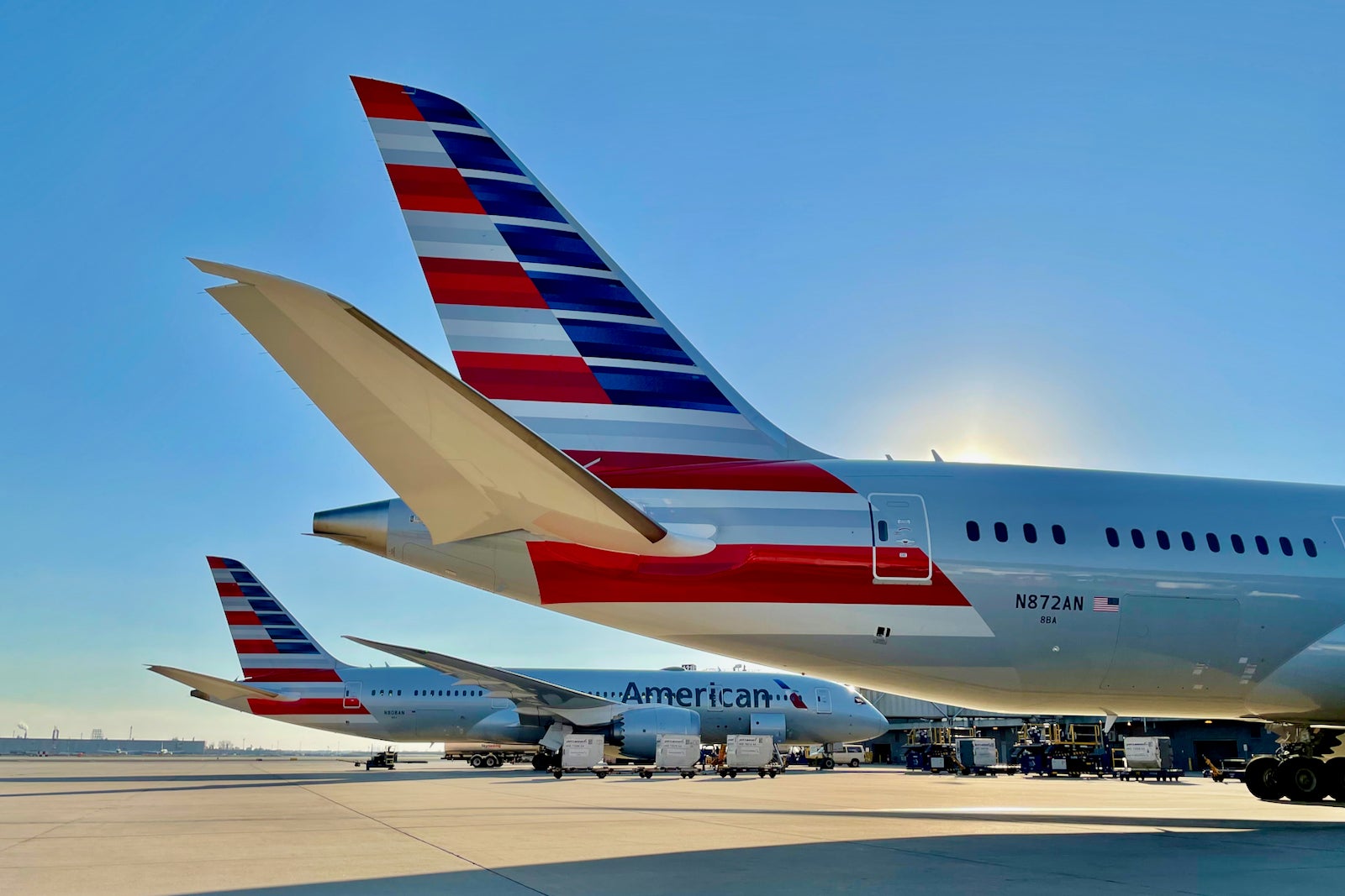 You are currently viewing American Airlines delays big changes to earning miles and Loyalty Points, for now