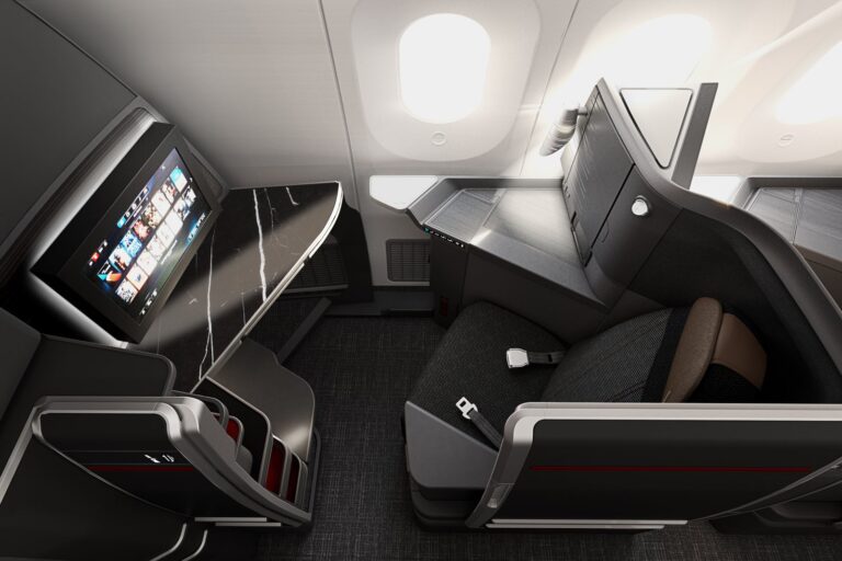 Read more about the article American introduces new Flagship Suite Preferred seats as it scraps first class