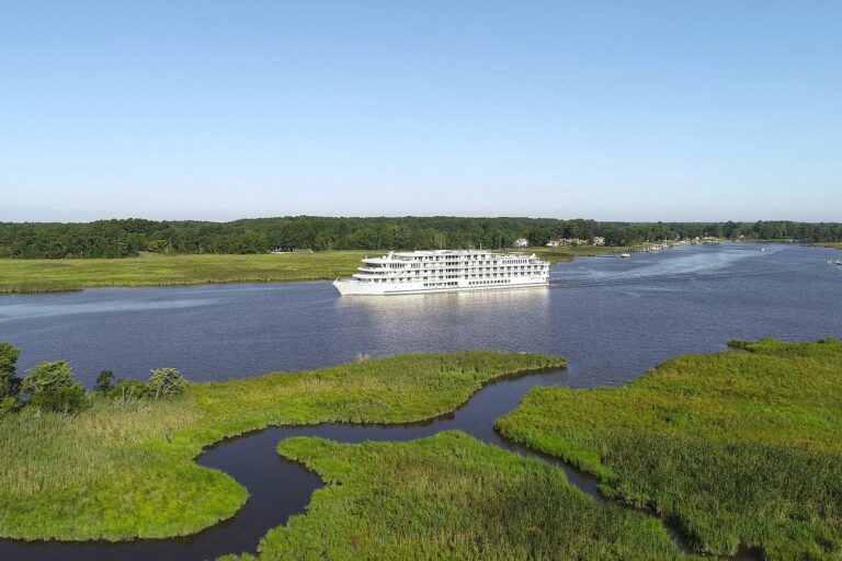 Read more about the article 7 best Mississippi River cruises