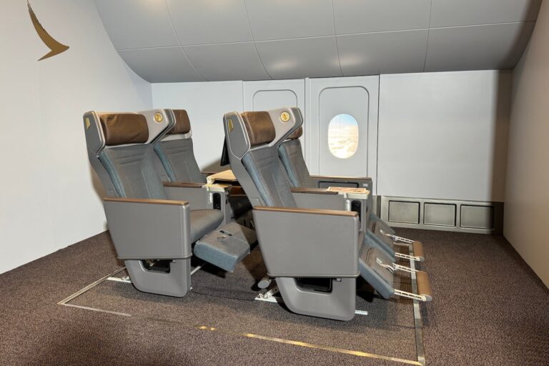 Read more about the article Cathay Pacific new premium economy sneak peek