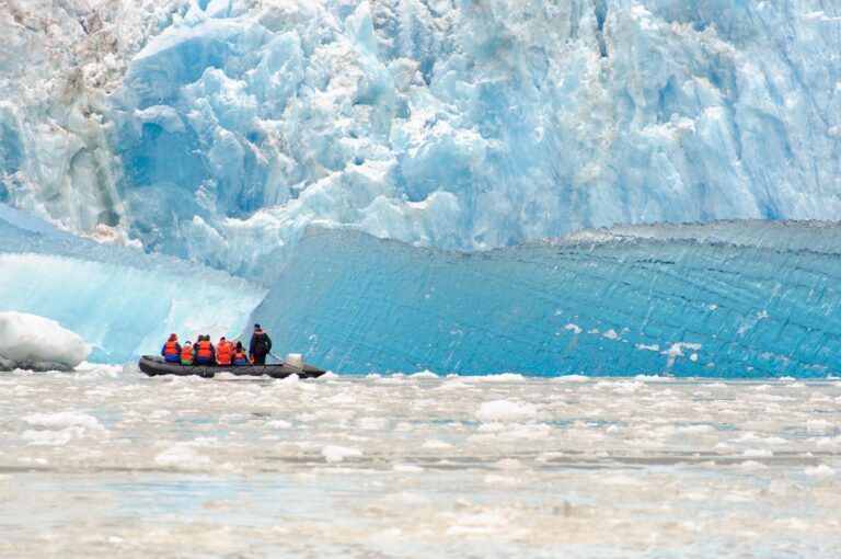 Read more about the article Alaska cruise guide: Best itineraries, planning tips and things to do