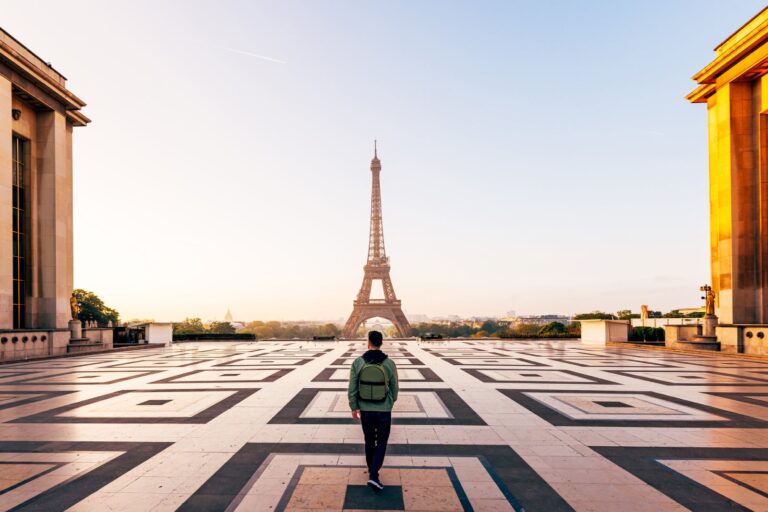 Read more about the article Deal alert: Fly nonstop to Paris in premium economy from $1,170