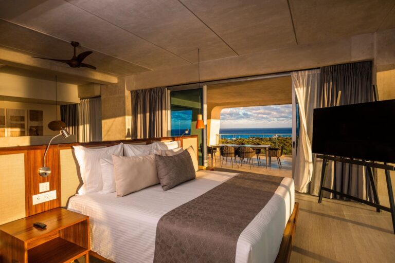 Read more about the article The first Hyatt Vivid all-inclusive resort opens in Cancun