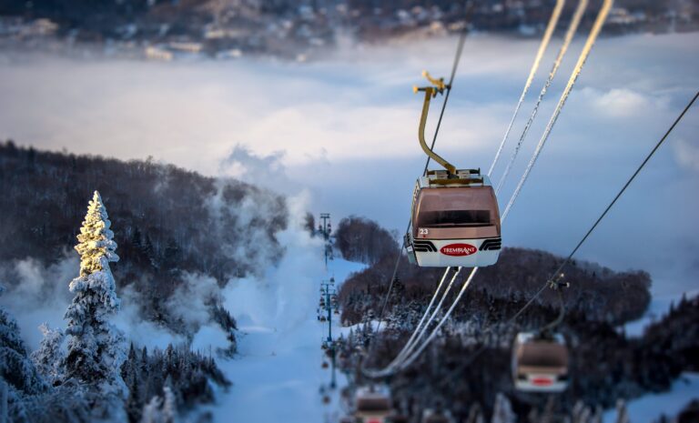 Read more about the article This ski pass will get you unlimited skiing at top resorts through 2025