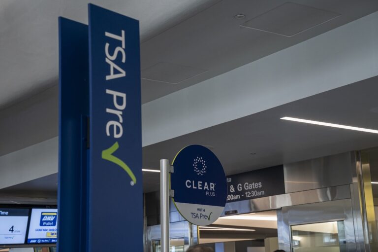 Read more about the article Clear is latest TSA PreCheck enrollment provider