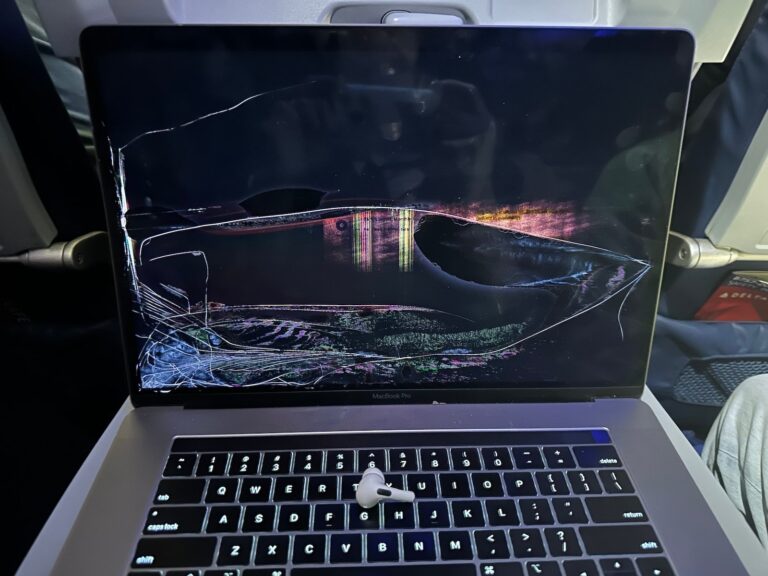 Read more about the article What should you do if your laptop is damaged in-flight?