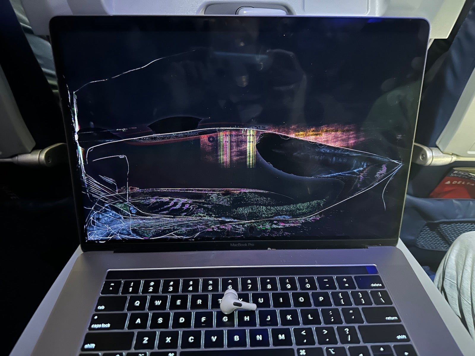 You are currently viewing What should you do if your laptop is damaged in-flight?