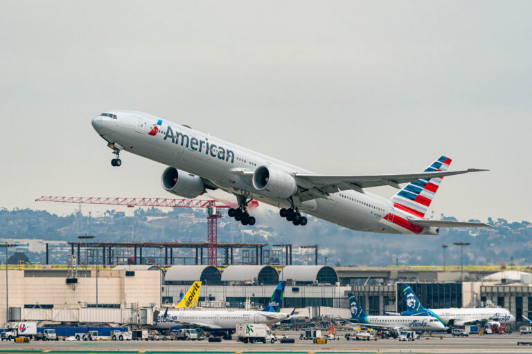 Read more about the article American Airlines backtracks on changes to how passengers earn miles and Loyalty Points