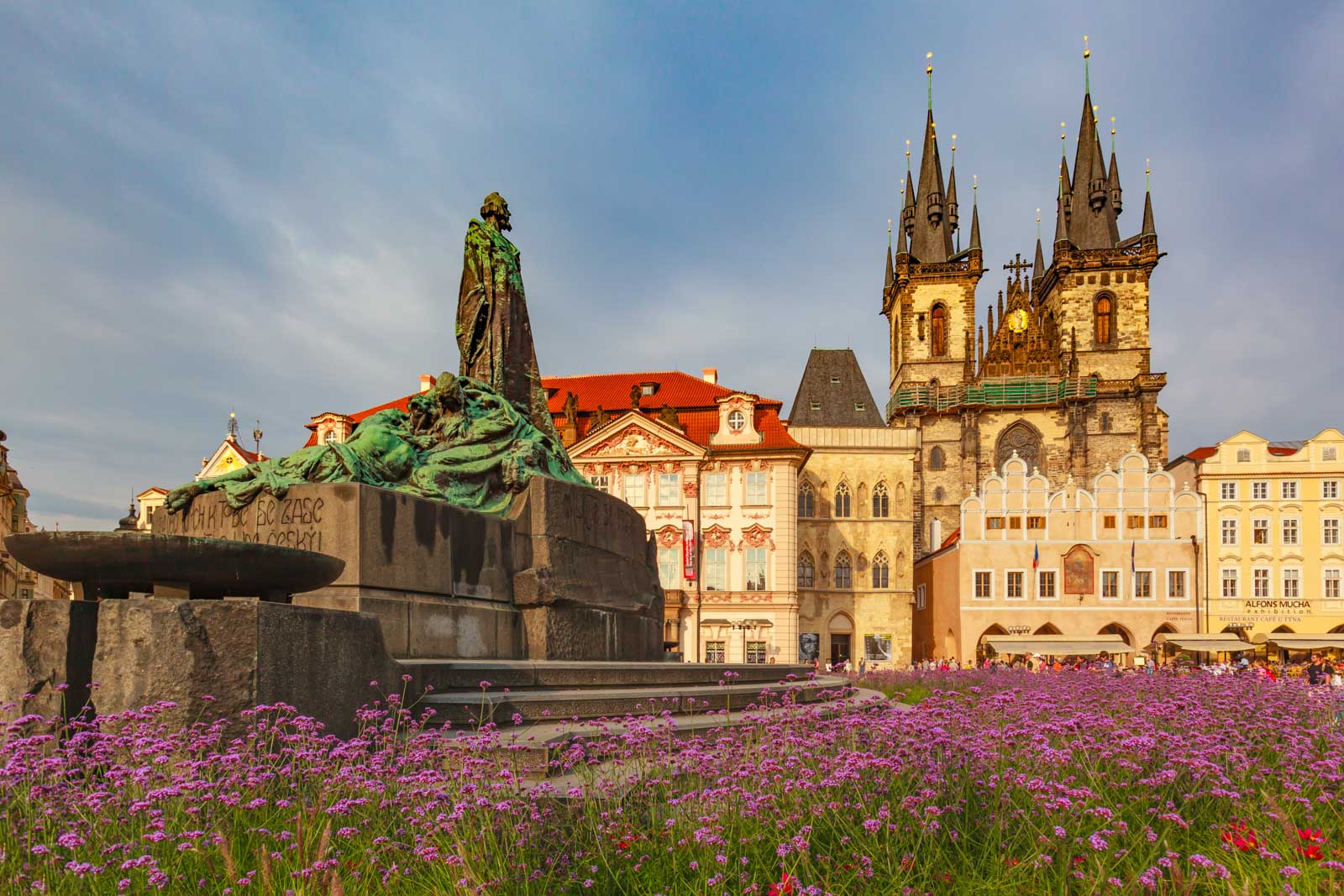 You are currently viewing Is Prague Expensive? (Tips For Visiting This Year)