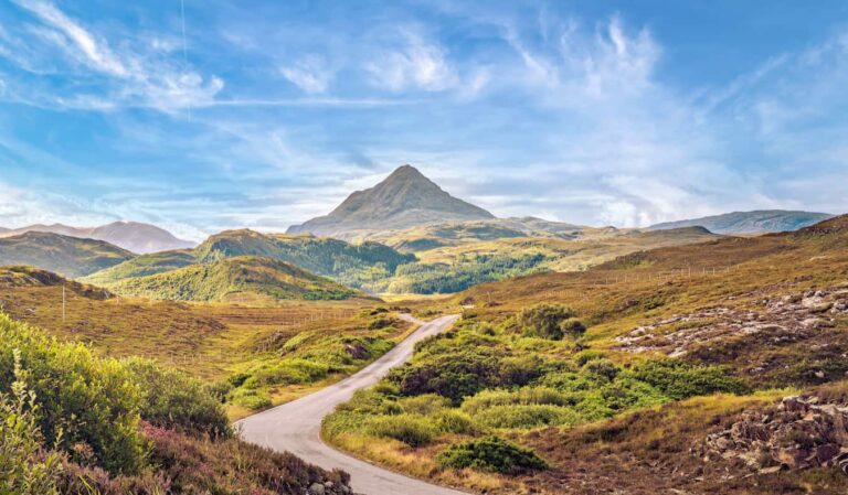 Read more about the article 11 Scotland Road Trip Tips to Know Before You Go