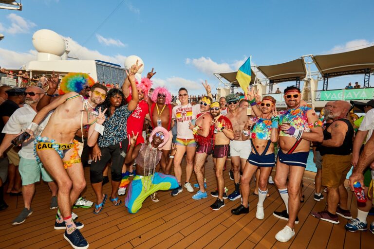 Read more about the article Here’s what I learned on my first gay cruise