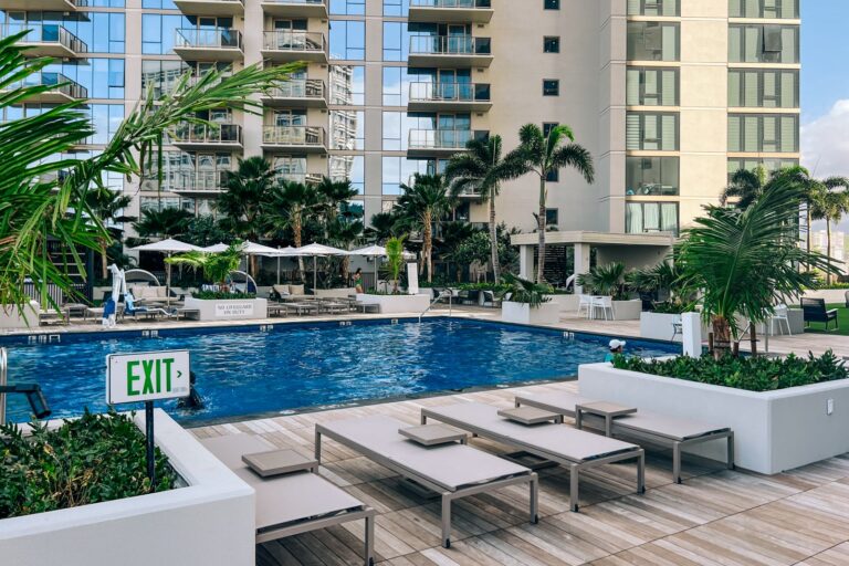 Read more about the article A review of the new Renaissance Honolulu Hotel & Spa: A great new addition to the Hawaii hotel scene