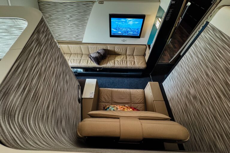 Read more about the article How to upgrade to first class without spending a ton of money