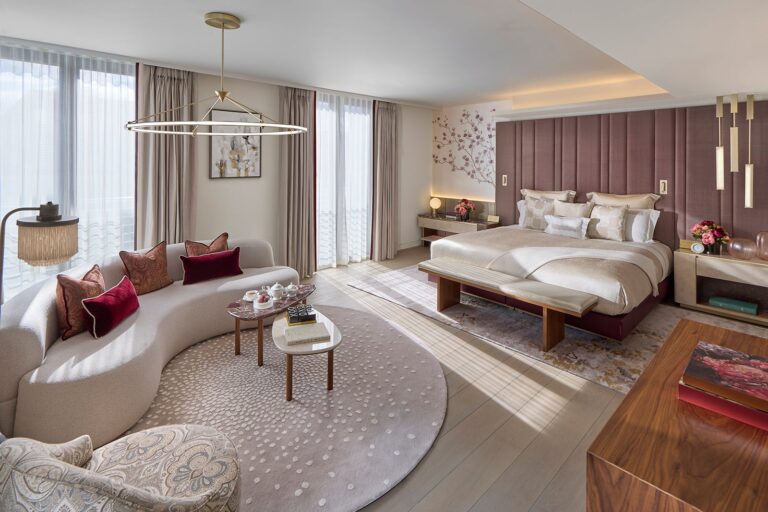 Read more about the article The Mandarin Oriental London is now officially open