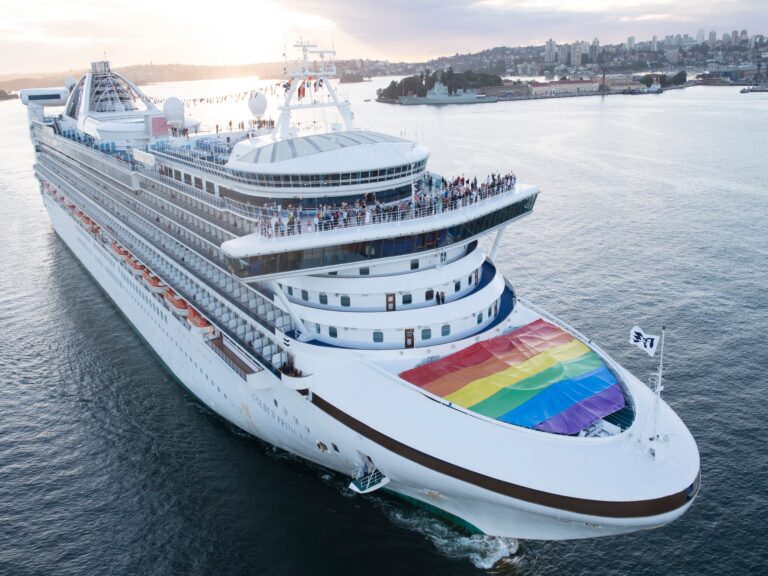 Read more about the article These LGBTQIA+ travel agencies can help you plan the perfect cruise