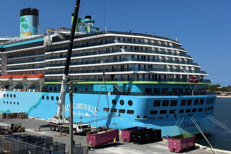 Read more about the article Margaritaville at Sea just doubled in size with its new ship