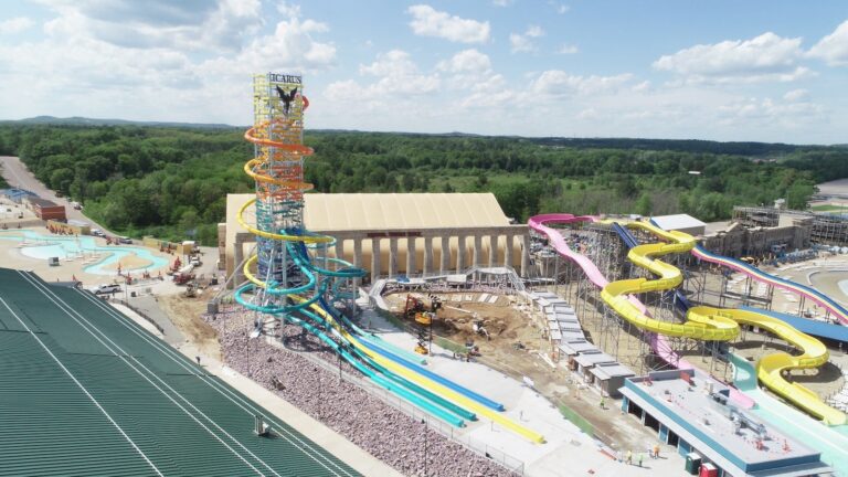 Read more about the article The tallest waterslide in America is now open in Wisconsin Dells