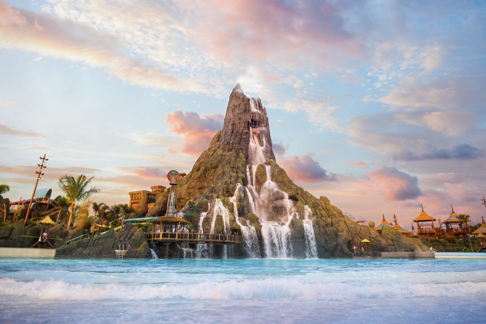 You are currently viewing The essential guide to Universal’s Volcano Bay water park